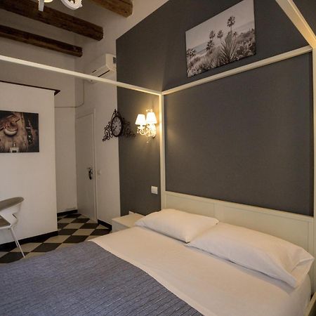 Mani Rooms Cagliari Luaran gambar