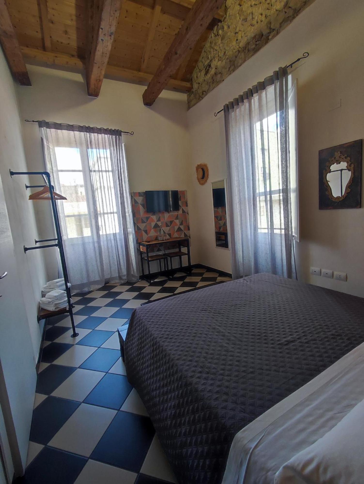 Mani Rooms Cagliari Luaran gambar